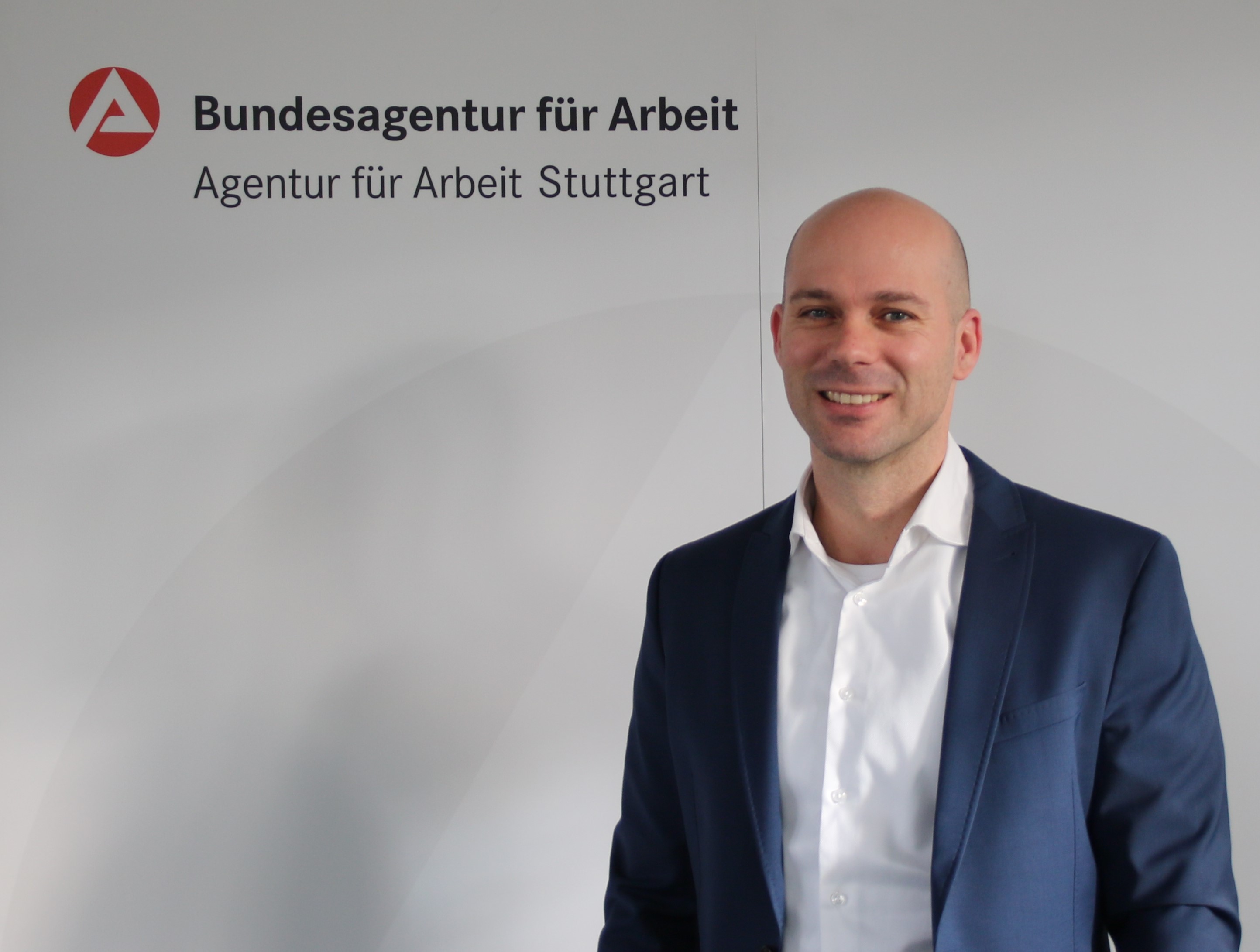 Zu sehen ist Gunnar Schwab, Vorsitzender der Geschäftsführung der Agentur für Arbeit Stuttgart