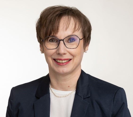 Alexandra Nütten Alexandra Nütten