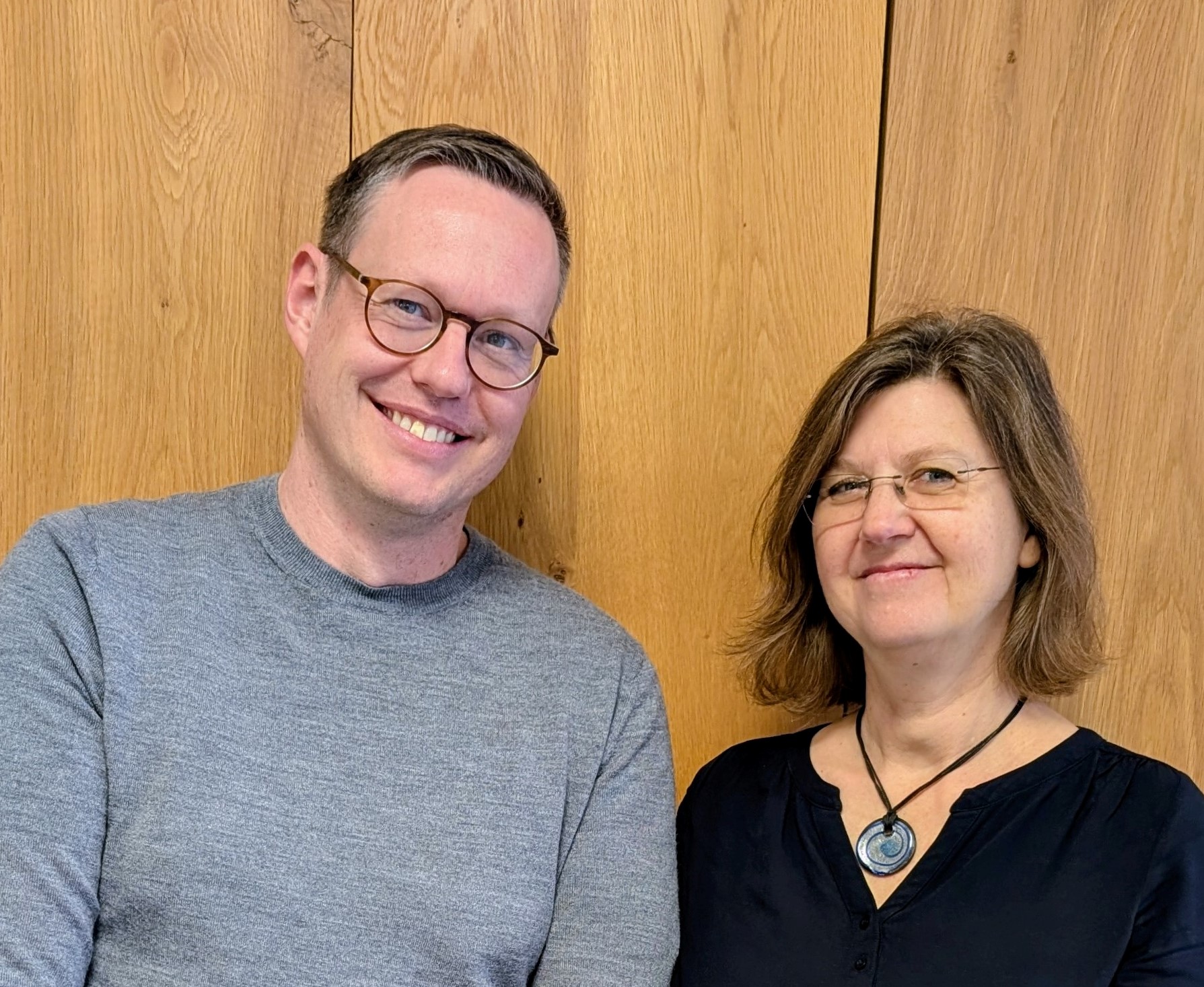 Frau Schultheiß Herr Döll