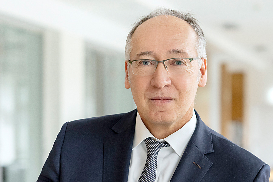 Portrait von Roland Schüßler