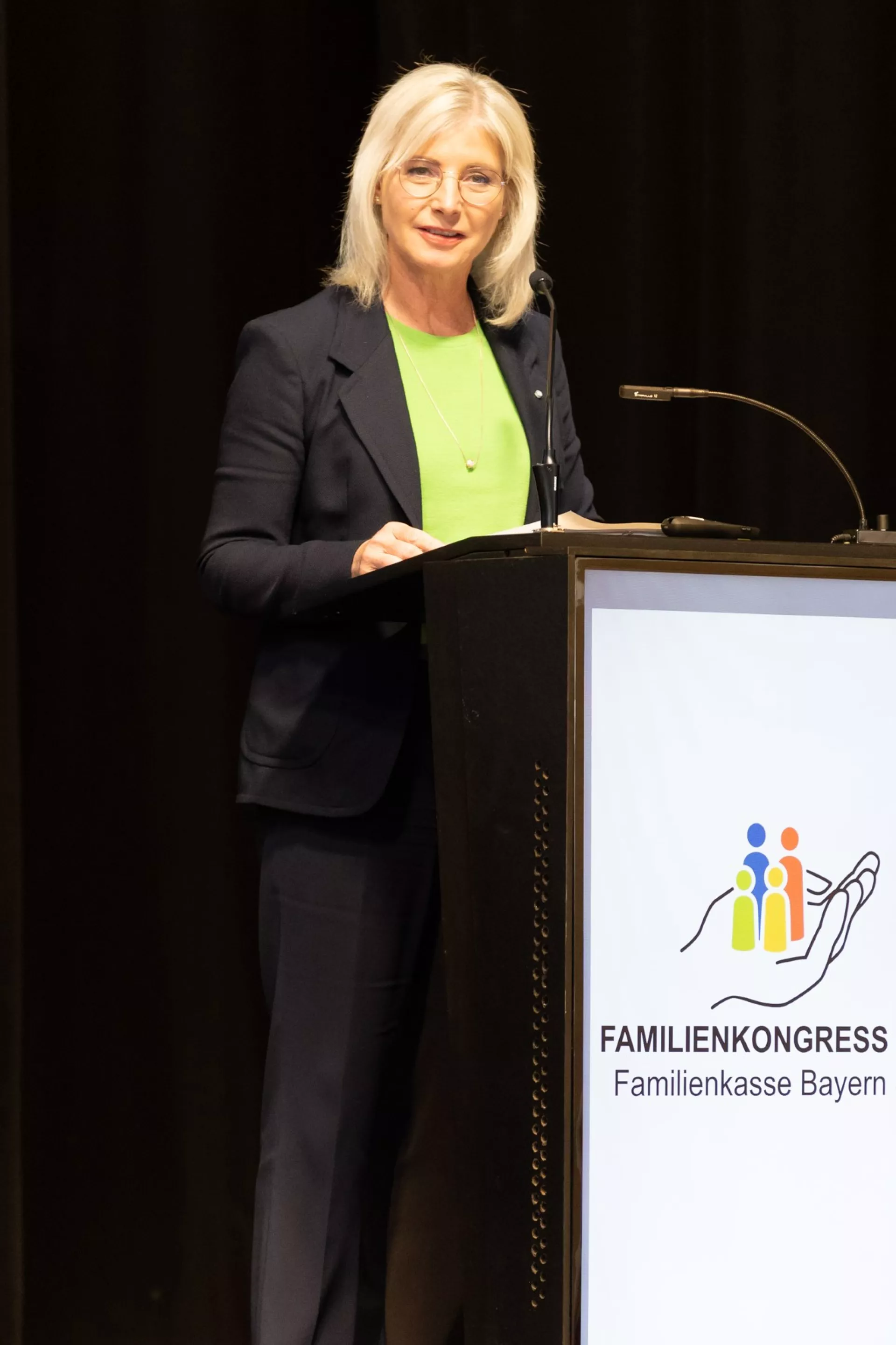 Ulrike Scharf, Bayerische Staatsministerin für Familie, Arbeit und Soziales