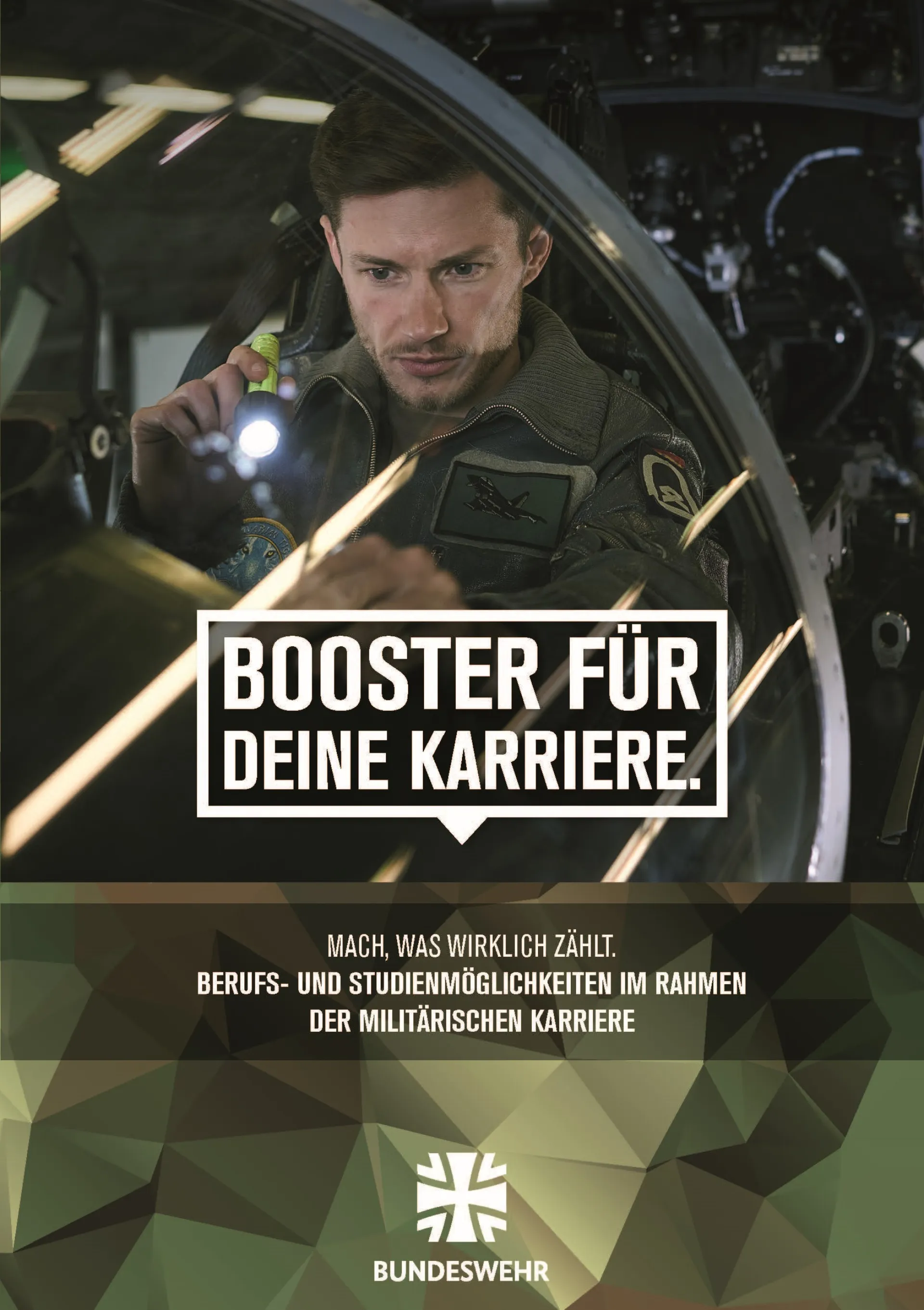 Flyer_Studium_Bundeswehr_Seite1