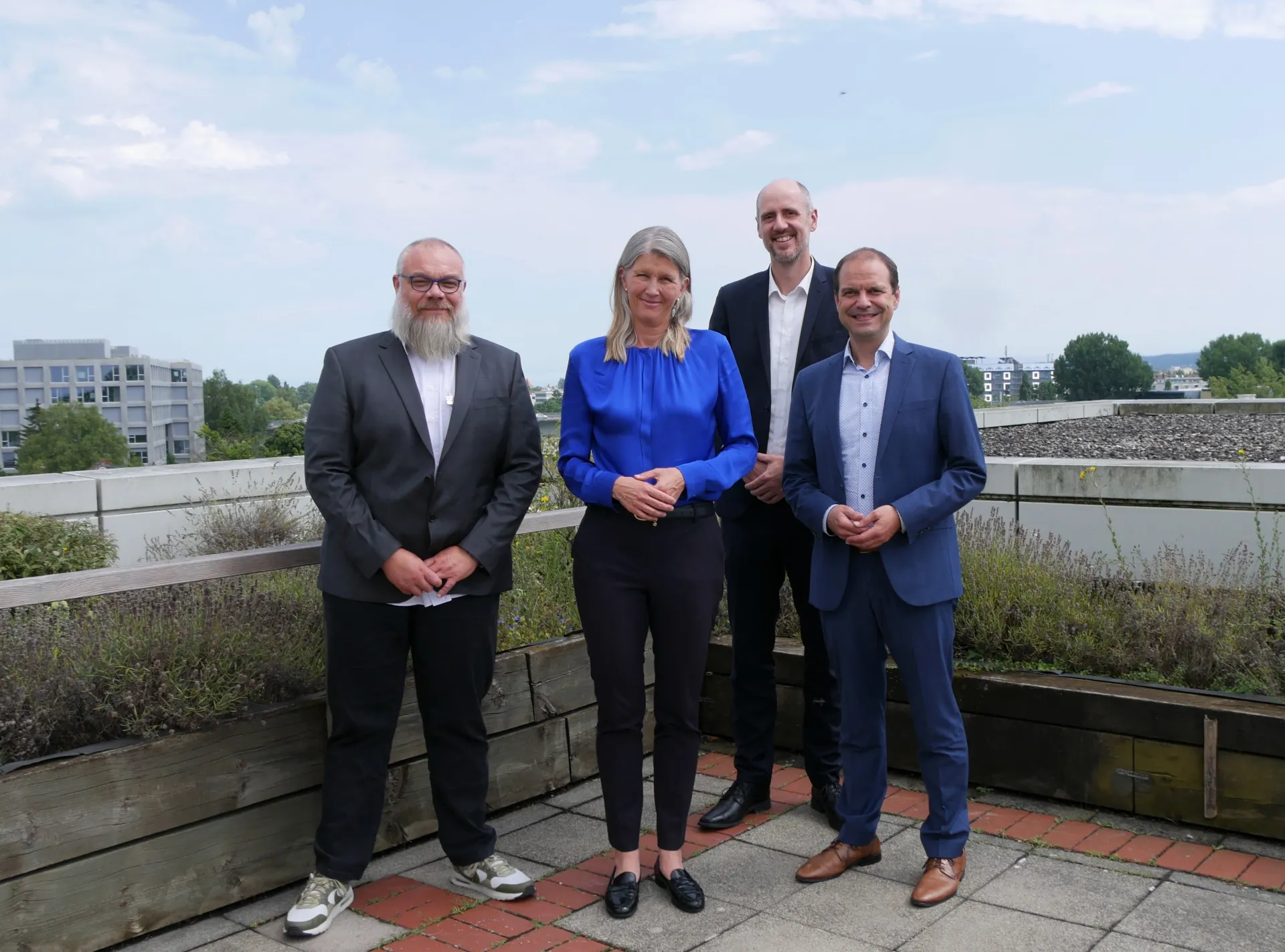 V.l.n.r.: Michael Meschede (Arbeitgeber-Service), Dr. Ann-Veruschka Jurisch (FDP-Bundestagsabgeordnete), Sebastian Klöckner (Bereichsleiter in der Agentur für Arbeit) und Mathias Auch (Vorsitzender der Geschäftsführung der Agentur für Arbeit Konstanz-Ravensburg)