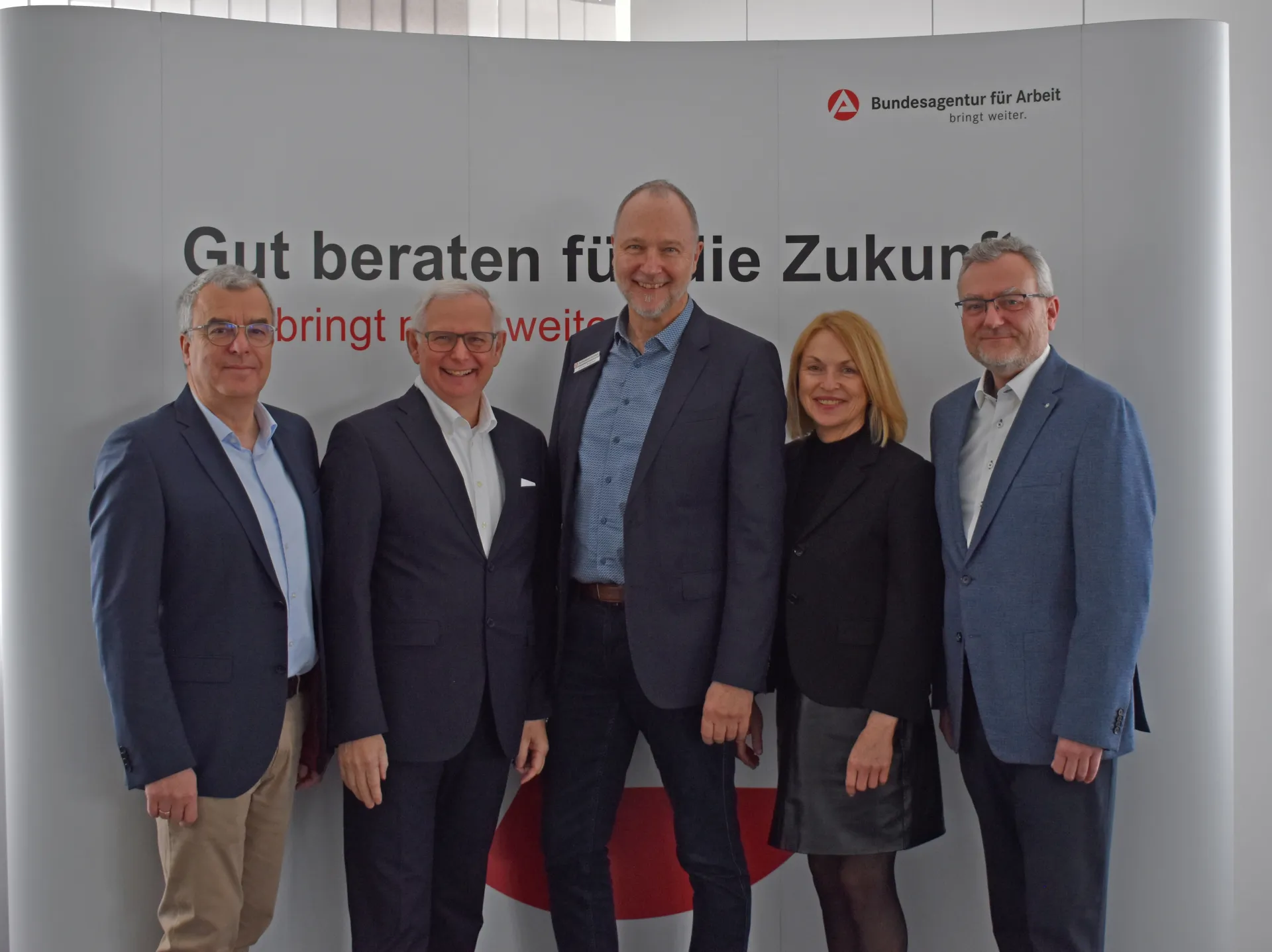 Pressefoto-Halbjahresbilanz-Ausbildungsmarkt 25/26 Halbjahresbilanz Ausbildungsmarkt