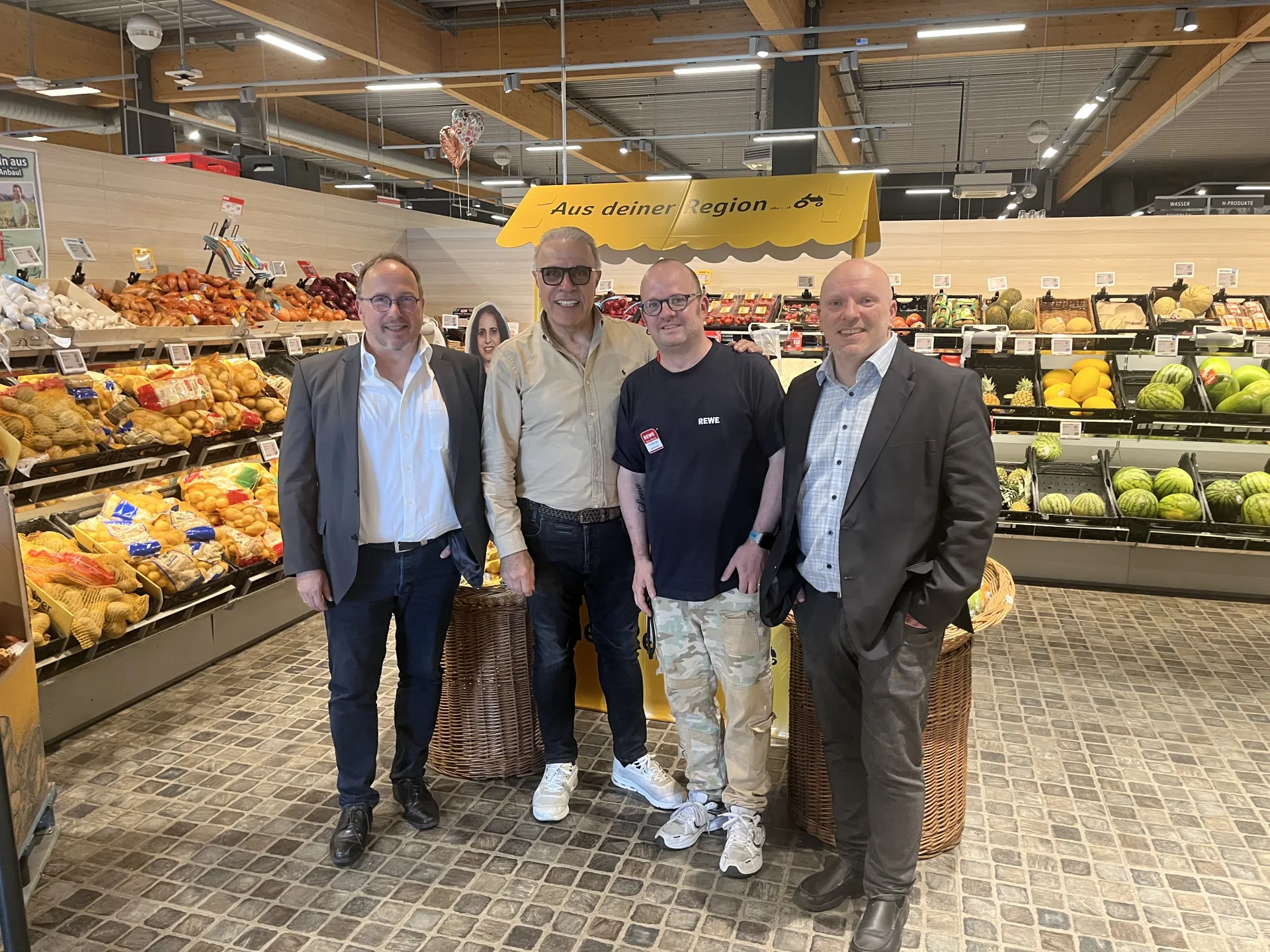 Rewe Azhari 1