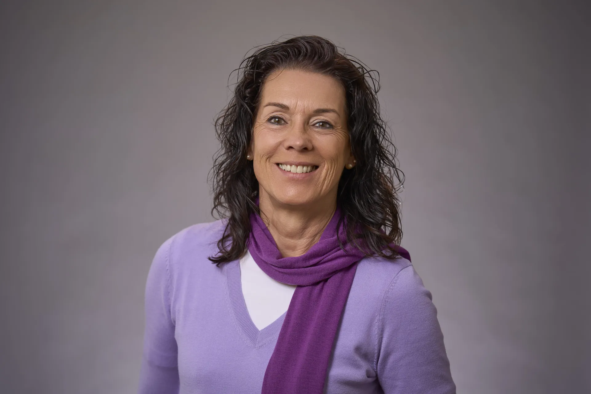 Frau Bettina Bauer