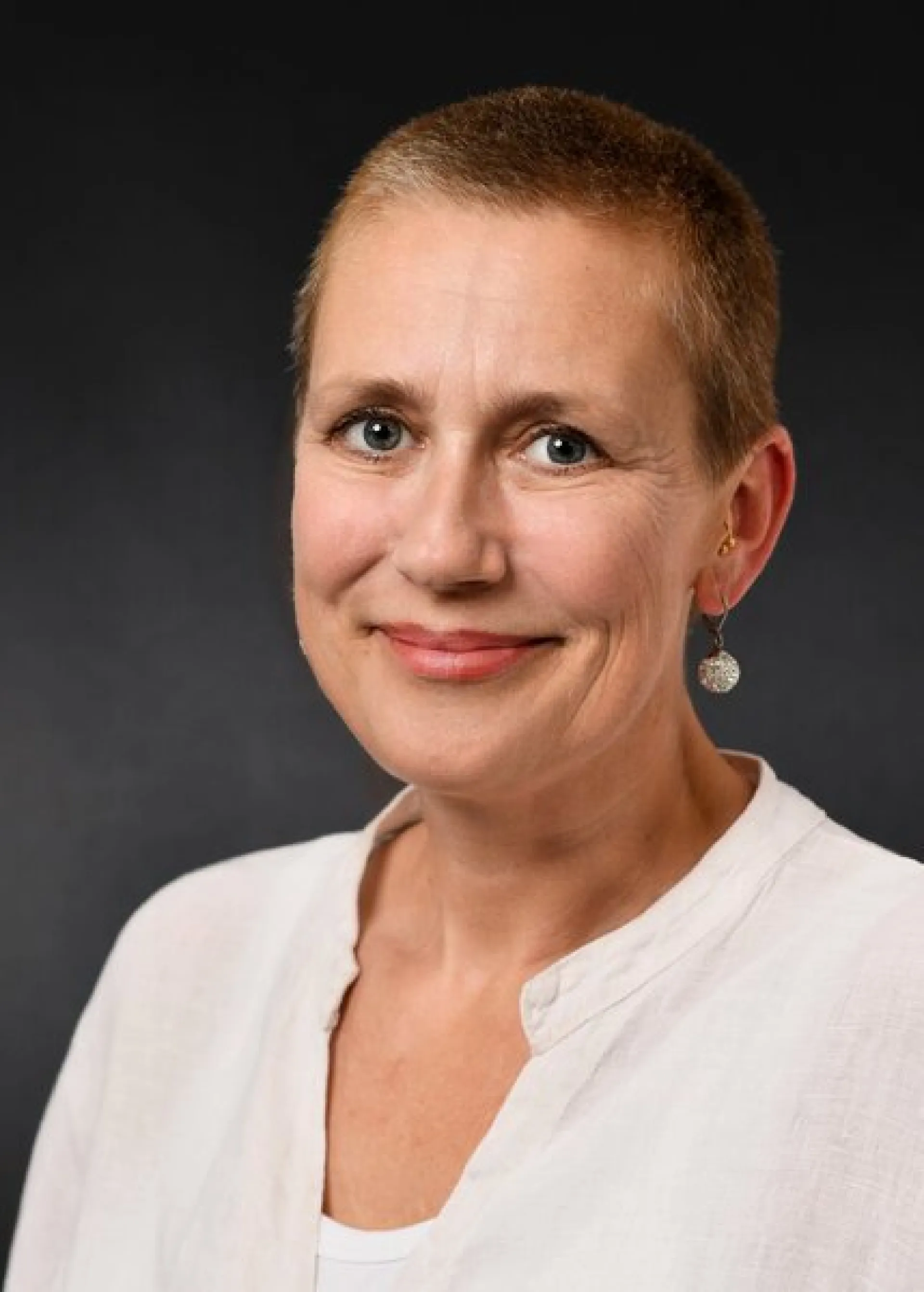 Frau Kirsten Breer