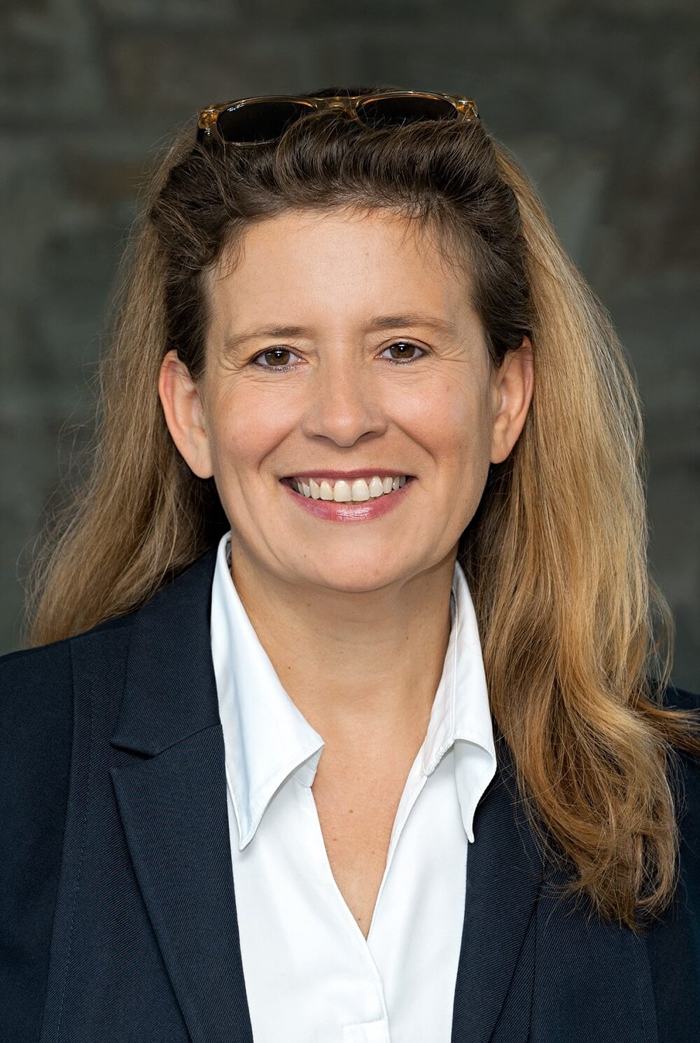 Porträt von der Leiterin der Koordinierenden Stelle Zeitarbeit bei der Bundesagentur für Arbeit Petra Füller