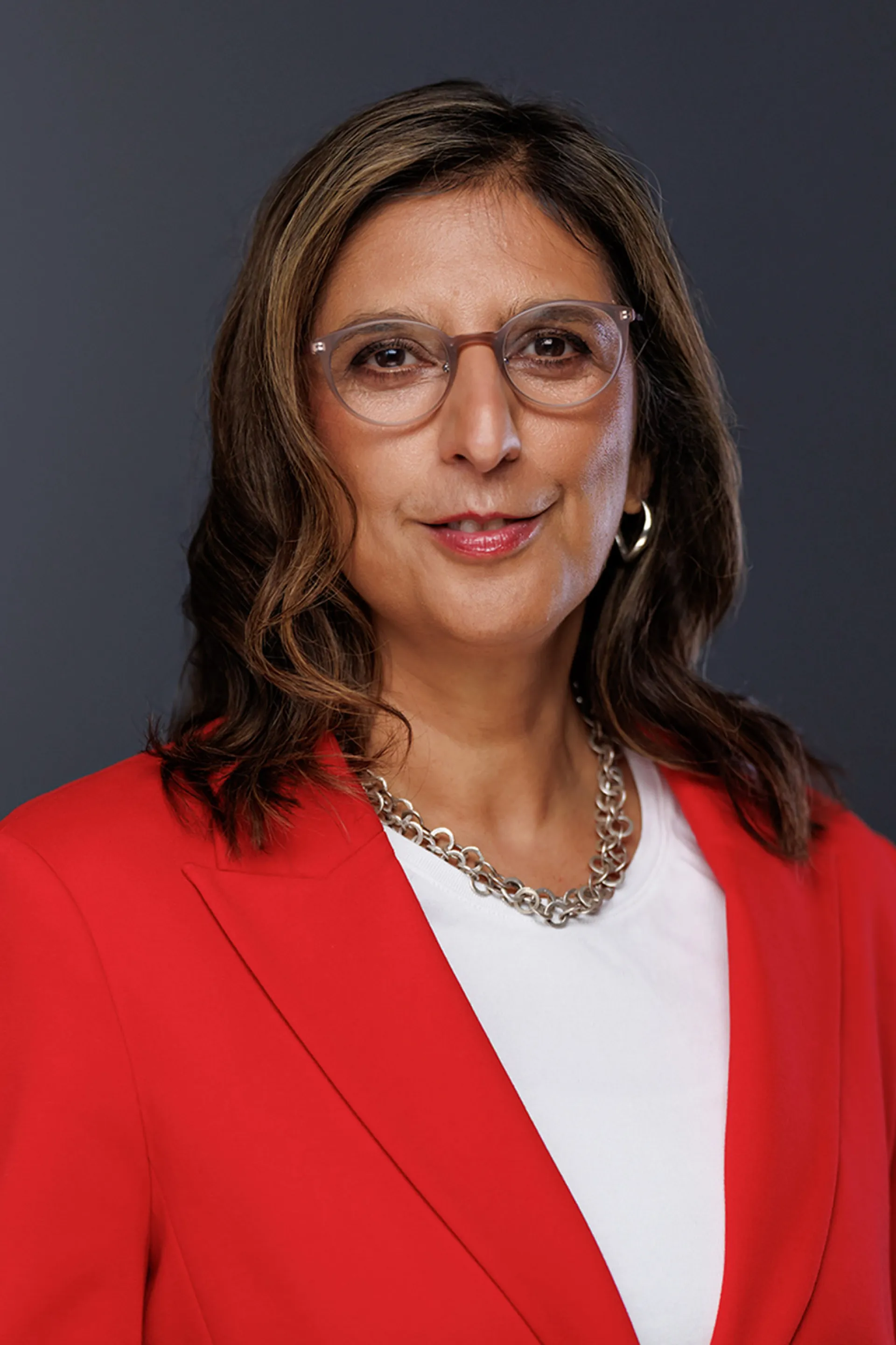 Vanessa Ahuja; Vorständin Leistungen und Internationales